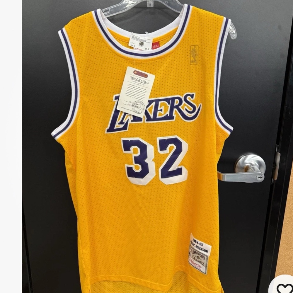 Mitchell & Ness Yellow Lakers Throwback Shirt